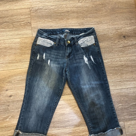 YMI Capri - Picture 2 of 4